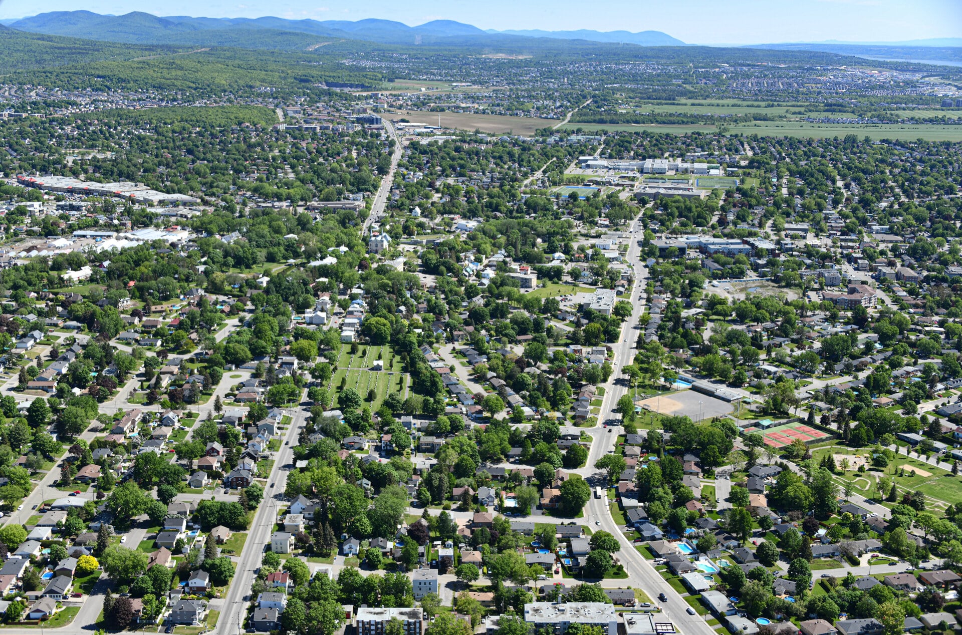 Vue aérienne du Trait-Carré de Charlesbourg en 2021 par Pierre Lahoud